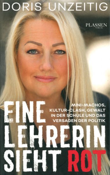 Eine Lehrerin sieht Rot