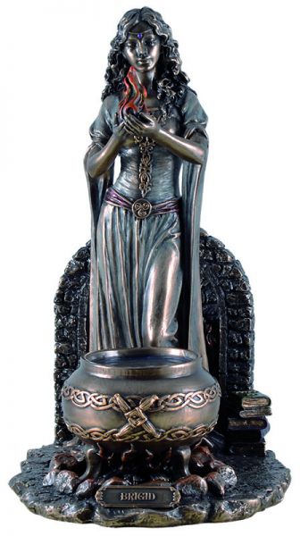 Keltische Göttin Brigid mit Kessel